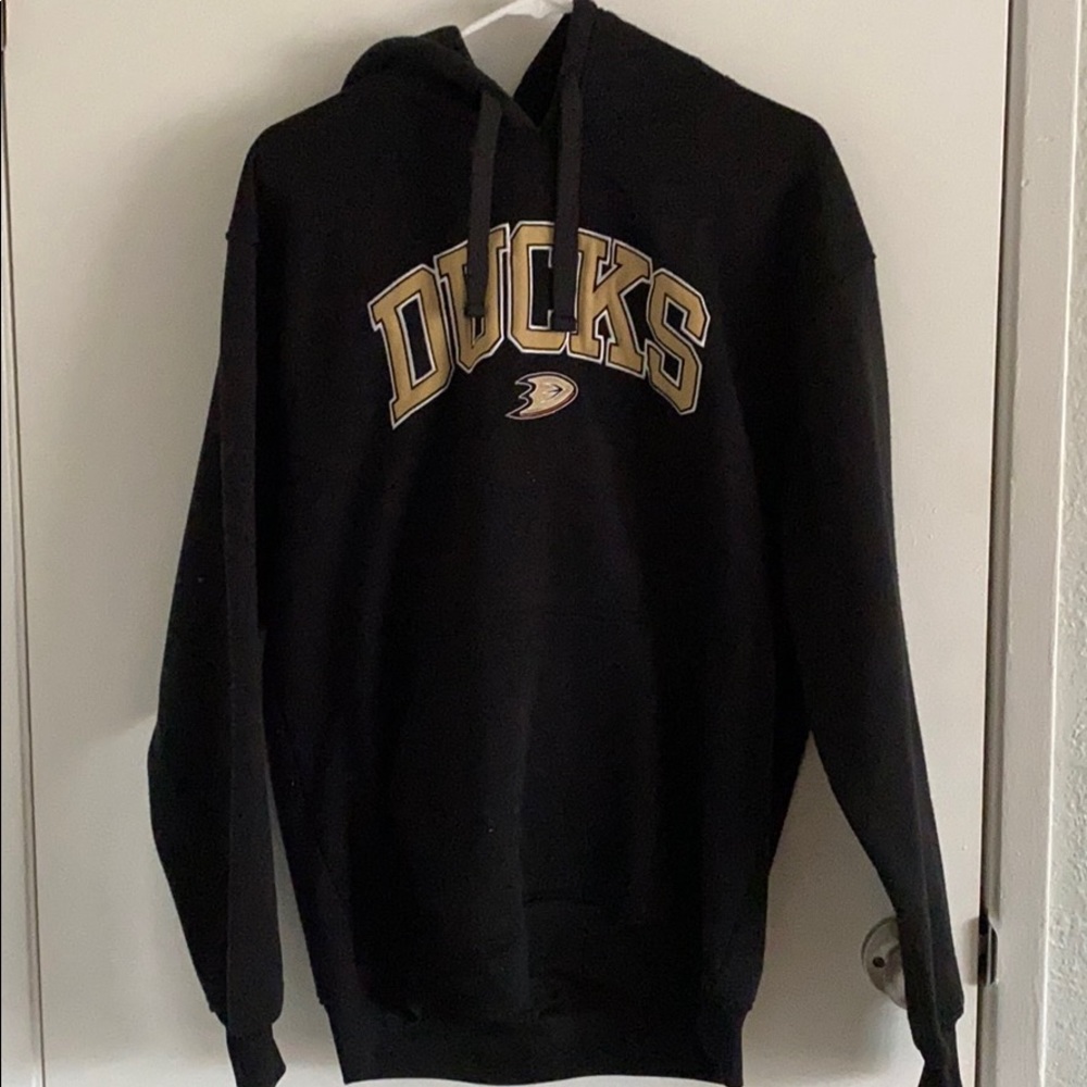 Anaheim Ducks sweatshirt